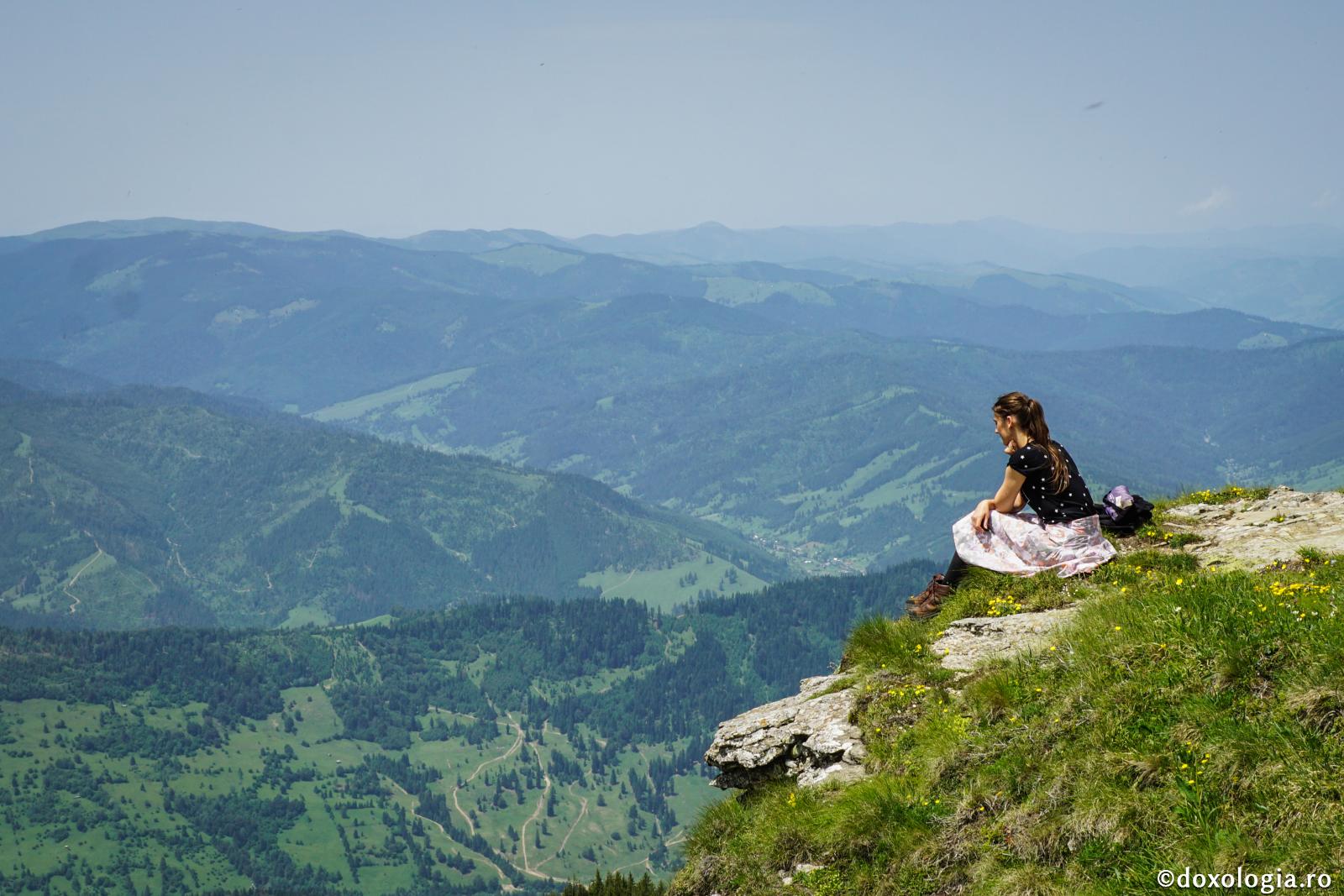În fiecare zi îmi propun să fiu un om mai bun și mereu mă abat din drum. Cum aș putea să scap de patimi?