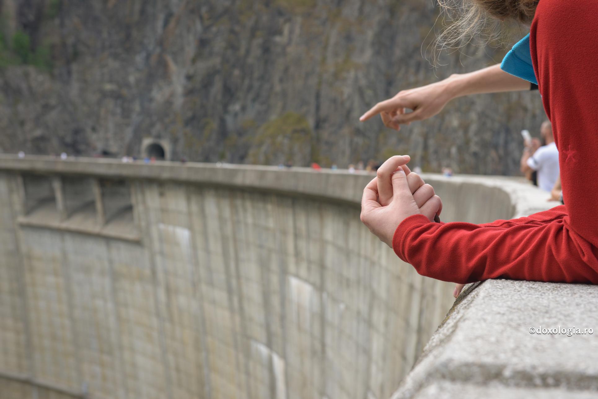 Cine e de vină pentru tot ce se întâmplă acum, în contextul coronavirusului?