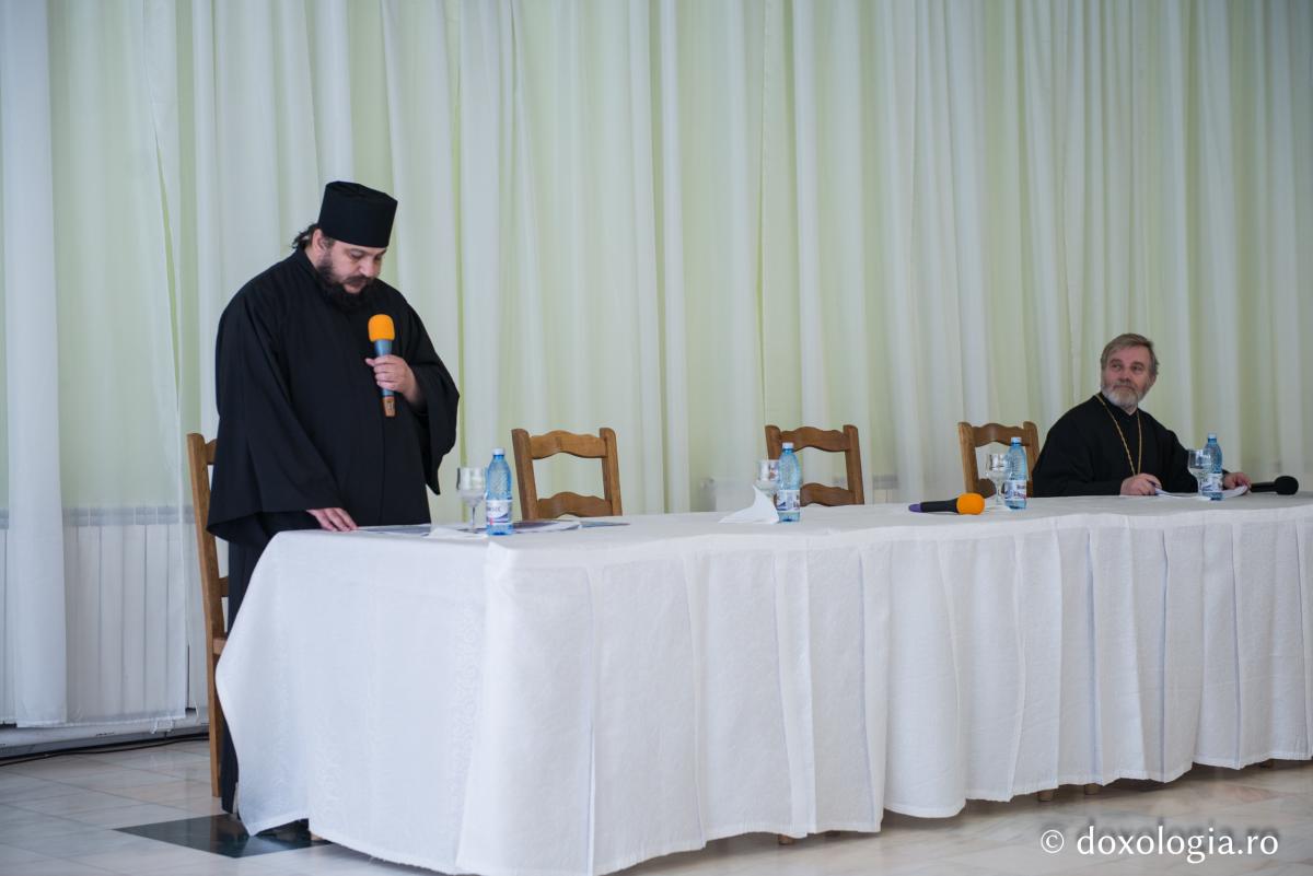 Ieromonahul Dionisie, actualul stareț al Chiliei ”Sfântul Gheorghe”- Colciu, Athos)(Foto: Silviu Cluci)