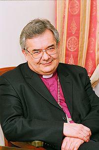 Un episcop luteran polonez a murit într-un accident, la întoarcerea de la ceremoniile dedicate victimelor accidentului aviatic din Smolensk