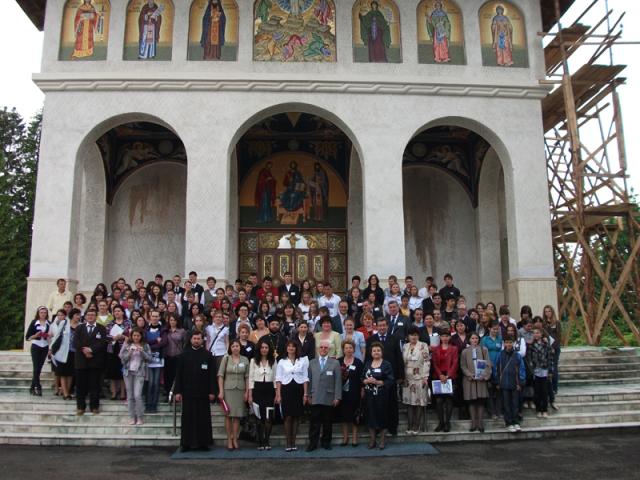Simpozionul Național “Apa - sursa vieții” la Seminarul Teologic de la Mănăstirea Neamț
