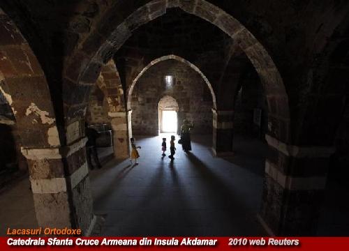 Turcia va permite redeschiderea vechii biserici armenești a Sfintei Cruci, Insula Akdamar