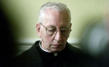 Vaticanul nu va abandona celibatul preoților