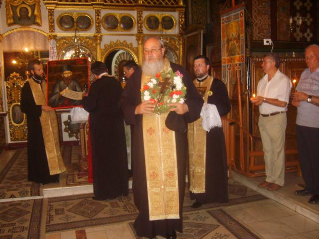 Sfântul Ioan Iacob de la Neamț, cinstit de mii de pietreni
