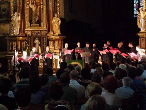 Corul „Byzantion“ a concertat în Franța și Polonia