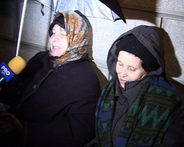 Pelerini la moaștele Sfintei Cuvioase Parascheva și ale Sfântului Maxim Mărturisitorul (2010)