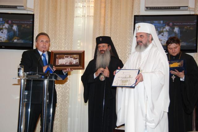 Preafericitul Părinte Daniel a primit Premiul "Ad-honorem"