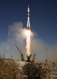 Echipajul spațial Soyuz TMA-20 va duce Evangheliile ortodoxe pe Stația Spațială Internațională