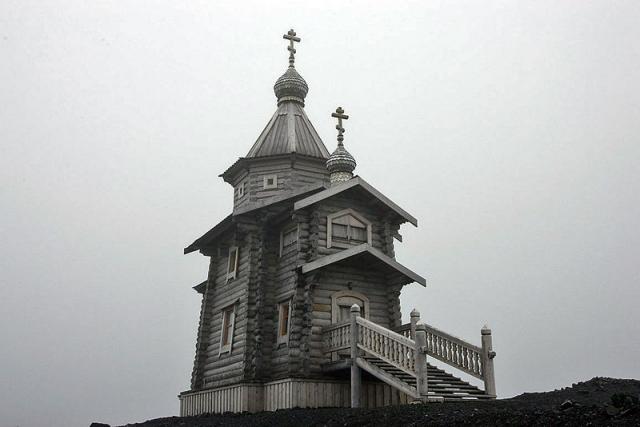 Ucrainenii construiesc o biserică ortodoxă în Antarctica