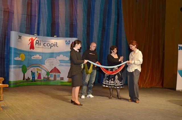 Conferinţa „Ai copil. Învaţă să fii părinte!“, lansată la nivel naţional