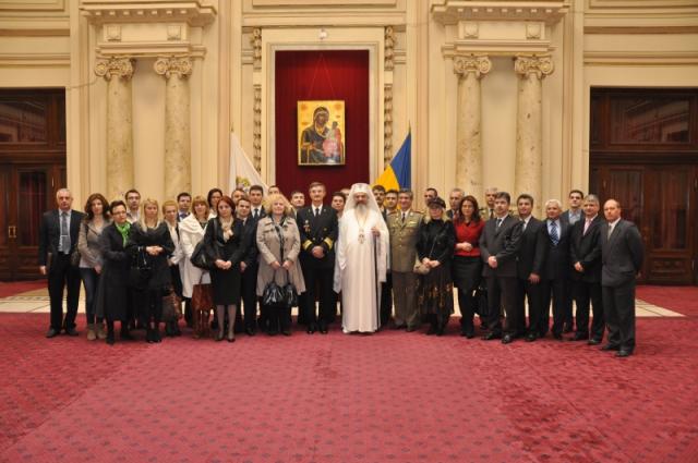 Absolvenţii Colegiului Naţional de Apărare la Palatul Patriarhiei