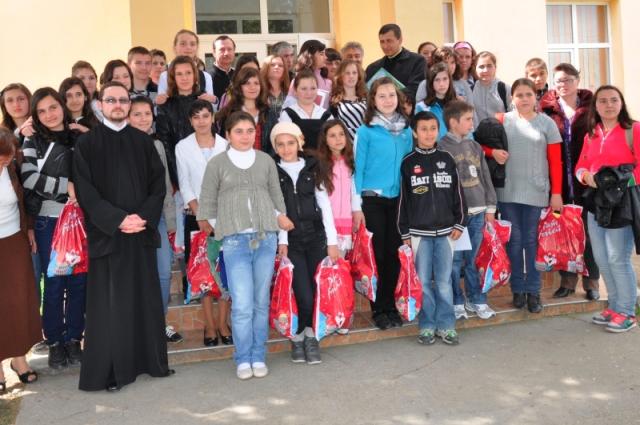 Concursul „Hristos împărtăşit copiilor în şcoală şi parohie”, în judeţul Vâlcea