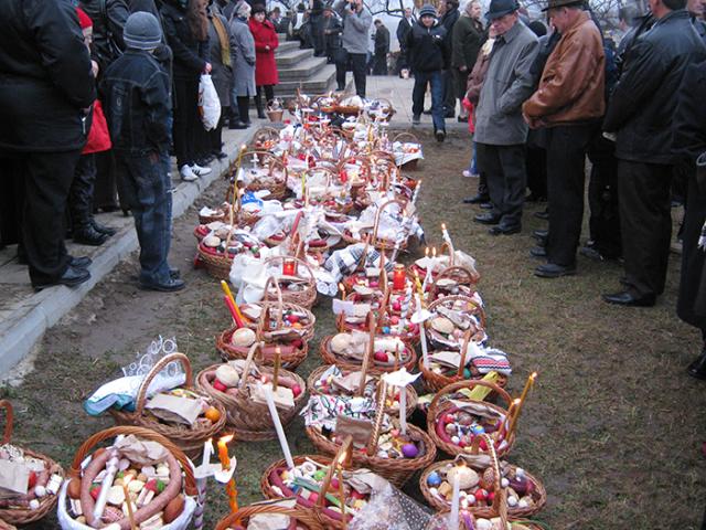 Ouăle închistrite se fac cu sufletul