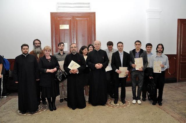 Facultatea de Teologie Ortodoxă din Bucureşti a acordat prima bursă în cinstea teologului Dumitru Popescu