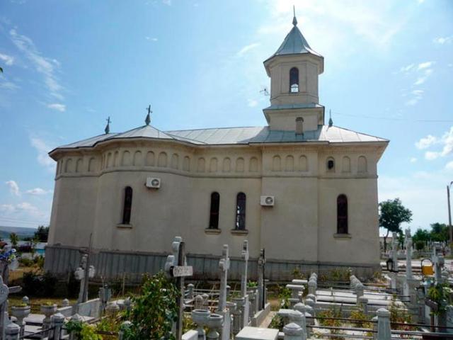 Biserici ale Sfinţilor Împăraţi în Mitropolia Moldovei şi Bucovinei