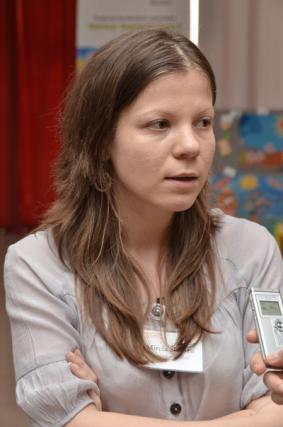 De 14 ani ajută copiii să spere