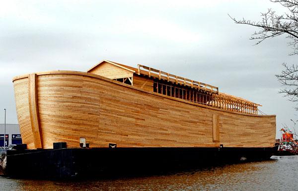 Un olandez construieşte "arca lui Noe", identică în mărime cu cea din Biblie