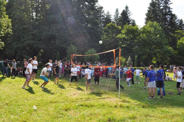 „Să deveniţi stâlpi, lumini şi prelungirea Evangheliei în lumea în care trăiţi“