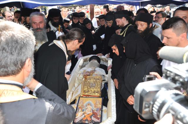 (Audio) Predica IPS Casian la înmormântarea Părintelui Arsenie Papacioc