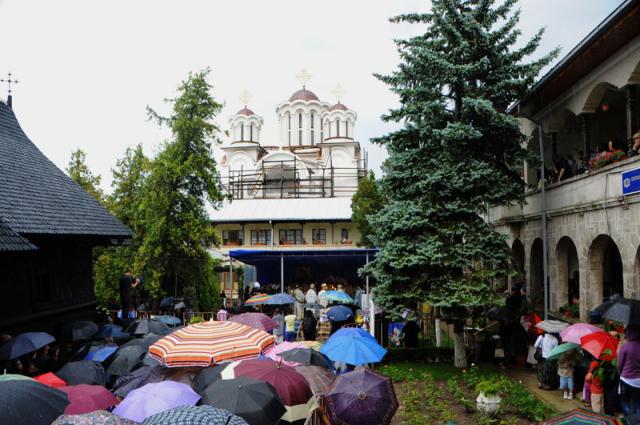 Înmormântarea Părintelui Arsenie Papacioc
