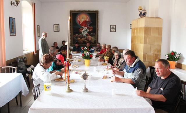 S-au împlinit patru ani de la deschiderea cantinei sociale din Parohia „Buna Vestire“ I din Sibiu