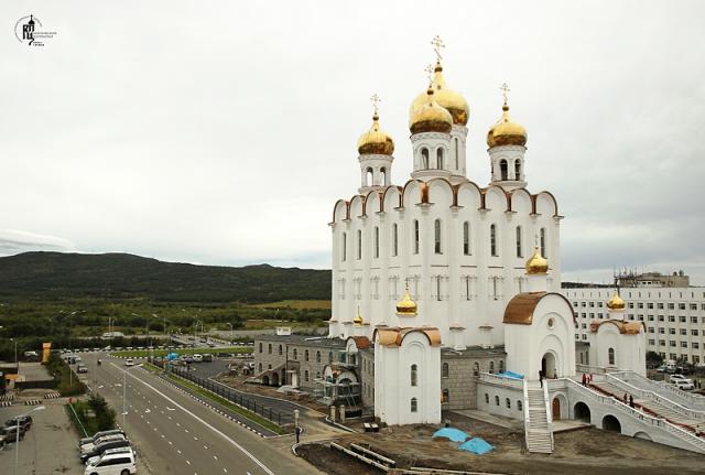 Patriarhul Kirill a sfințit cea mai mare catedrală din Orient