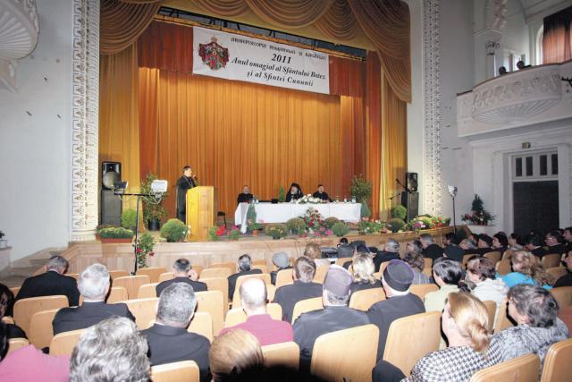 120 de preoţi din Eparhia Romanului şi Bacăului, în conferinţă la Slănic Moldova