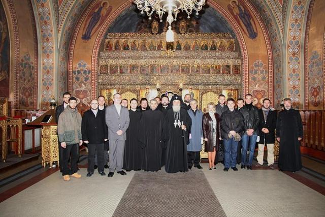 La Sibiu are loc un curs interortodox despre botez