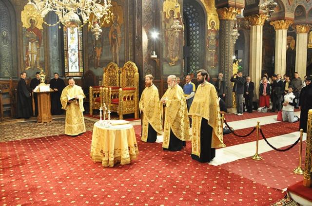 Patriarhia Română organizează cursuri de formare de specialişti în domeniul conservării patrimoniului cultural naţional
