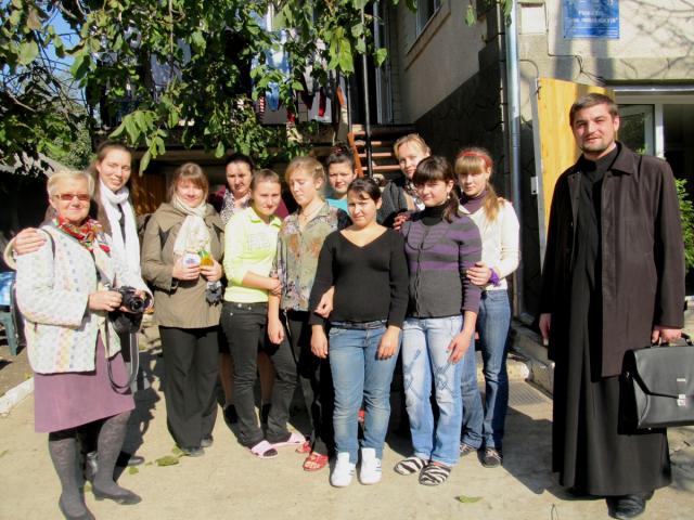 Organizaţia ortodoxă finlandeză „Ortaid” a vizitat Parohia „Sfântul Vasile de la Poiana Mărului” din Orhei