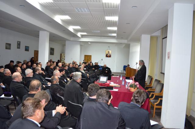 Preoţii din protopopiatele Iaşi 2 şi Dorohoi s-au întâlnit la Durău
