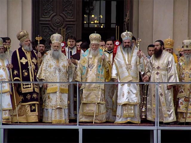 Ziua cea mai lungă în cetatea eternă a Ortodoxiei (2005)