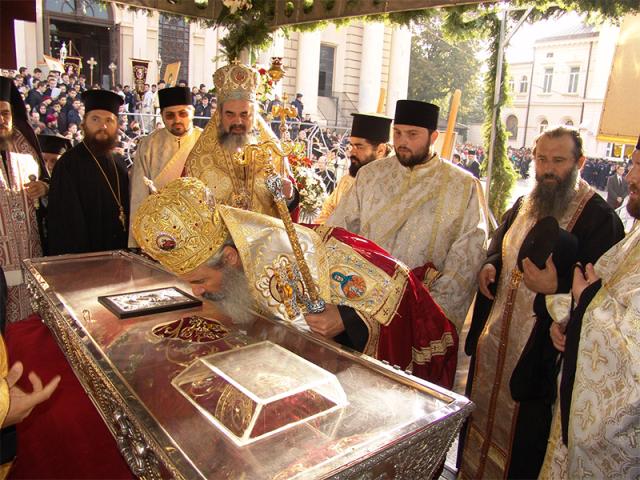 “Pelerinajul arată bunătatea din noi” (2006)