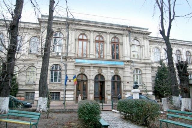 Facultatea de Teologie din Bucureşti împlineşte 130 de ani de existenţă