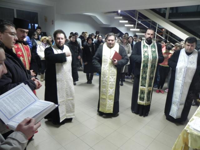 Rugăciune în căminele studenţeşti de la Universitatea Vasile Alecsandri din Bacău