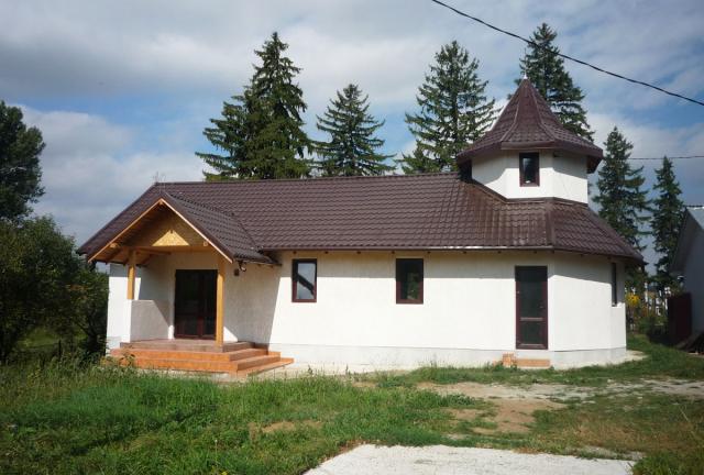 Binecuvântări arhiereşti în patru parohii ale Mitropoliei Moldovei şi Bucovinei