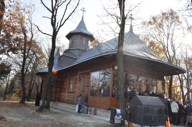 Liturghie arhierească la Mănăstirea Sângeap Basaraba