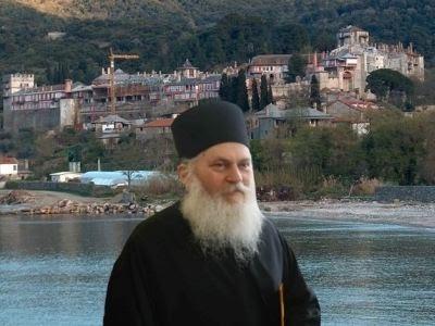 Patriarhul Kirill al Rusiei cere preşedintelui Greciei să îl elibereze pe Stareţul Efrem de Vatoped