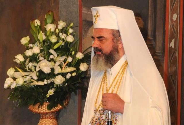 Patriarhul României îşi sărbătoreşte ziua onomastică
