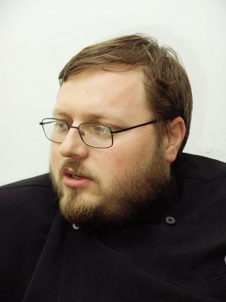 Tinerii ieşeni, încurajaţi să spună „NU“ violenţei