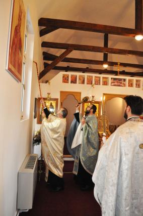 Prima Liturghie în parohia „Sfinţii Arhangheli Mihail şi Gavriil“ din Iaşi