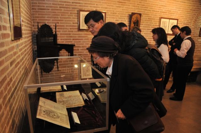 Muzeul Naţional Cotroceni adăposteşte expoziţia "Întru folosul creştinescului norod"- cultură şi spiritualitate în Ţara Românească