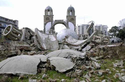 O Biserică renăscută din cenuşă: Biserica Ortodoxă a Albaniei (1)