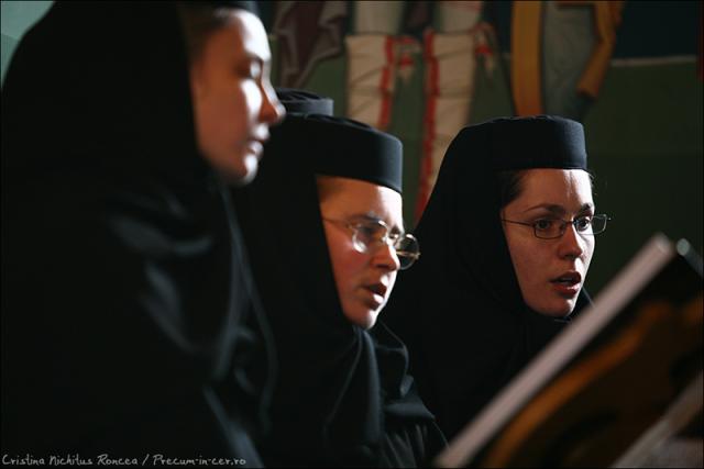 Călătorie în imagini prin lumea ortodoxă românească