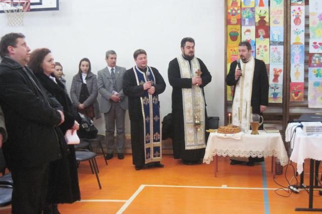 145 de ani de la înfiinţarea primei şcoli din Moineşti