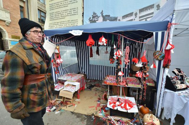 Mărţişoarele au adus primăvara pe strada Lăpuşneanu