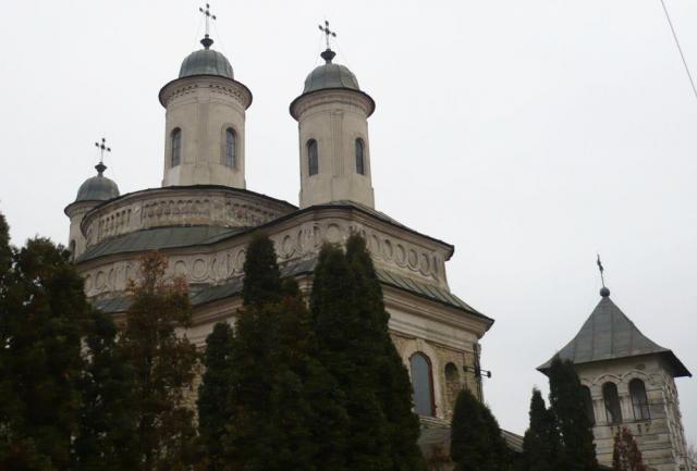 Sfântul Haralambie, sărbătorit în Mitropolia Moldovei şi Bucovinei