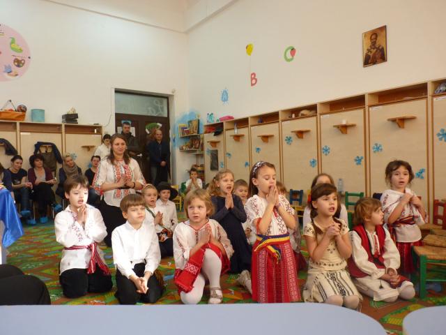 "Săptămână Românească", la Grădiniţa "Buna Vestire"