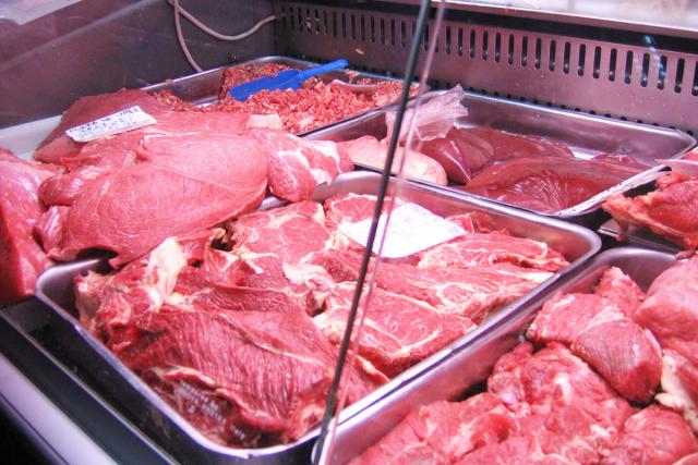 Carnea de vită şi de miel cresc riscul de mortalitate