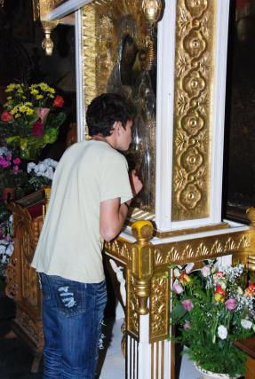 Profesorul de Religie, un model de conduită pentru „ucenicii“ săi